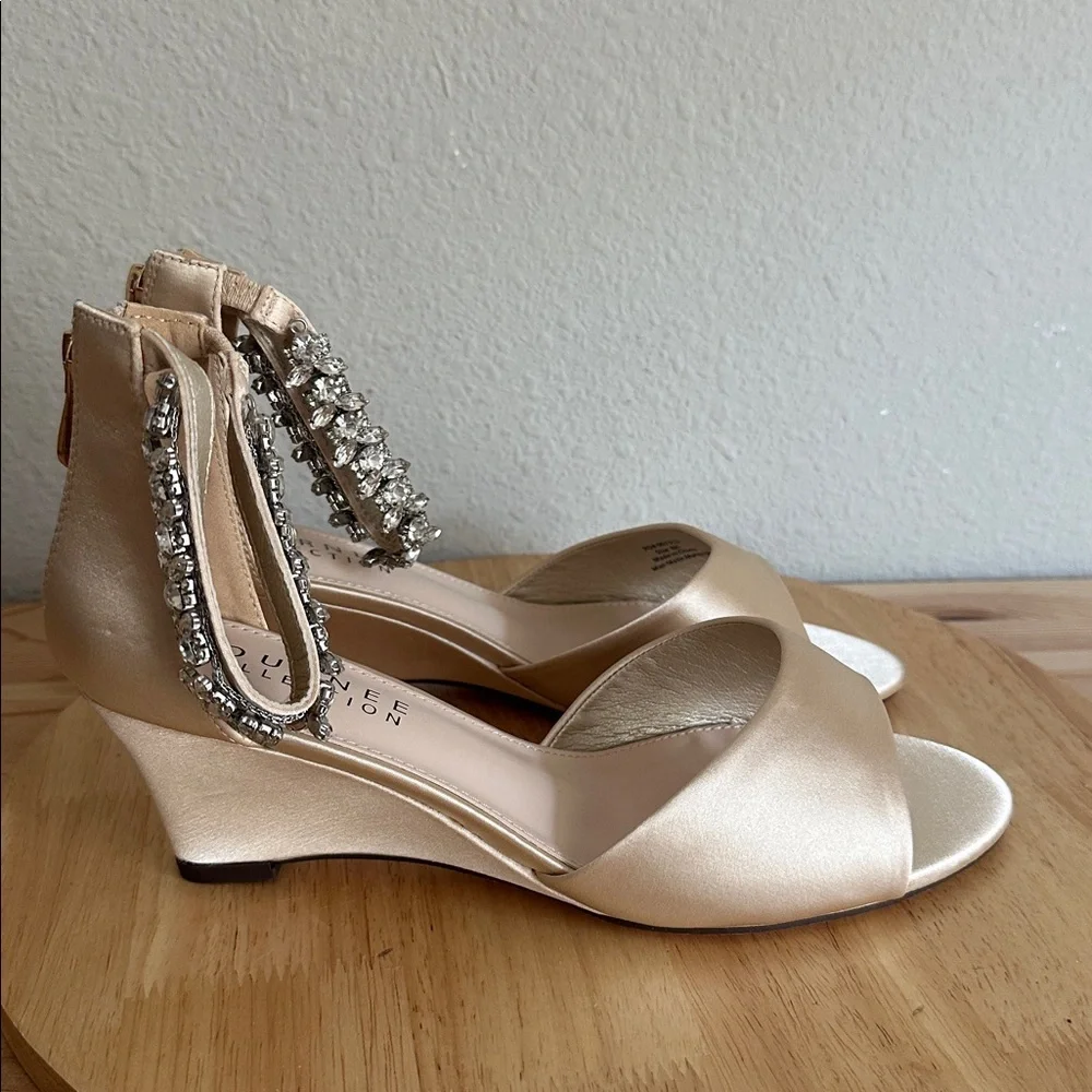Journee Collection Womens Connor Pumps Zip Open Toe Wedge Heel new 8.5